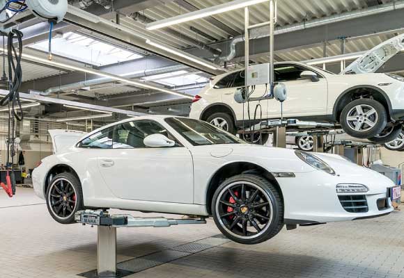 Best Porsche Service Garage in Dubai?
