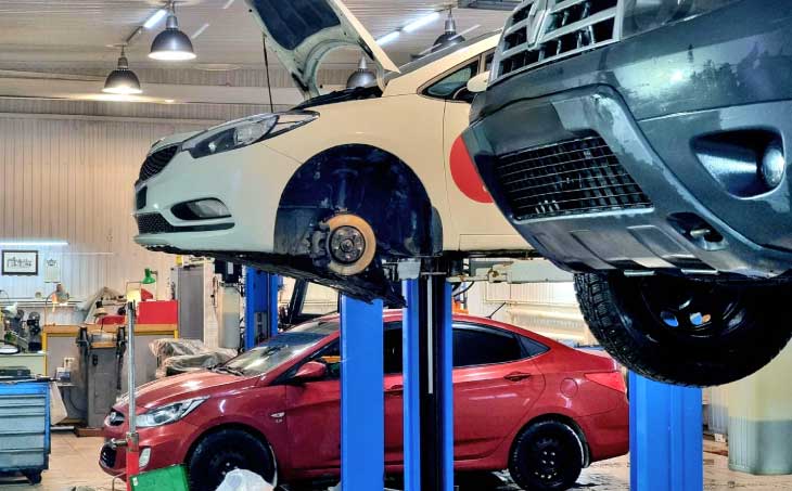  Top 5 Best Car Garages in Dubai, UAE